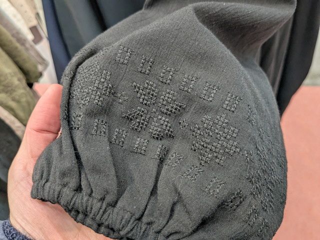 ワンピースの刺繍部分