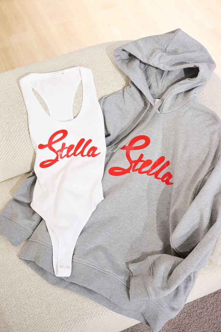 画像: 【ステラ マッカートニー×H&M】コレクション ボディスーツ¥3,999、フーディ¥7,999 www2.hm.com