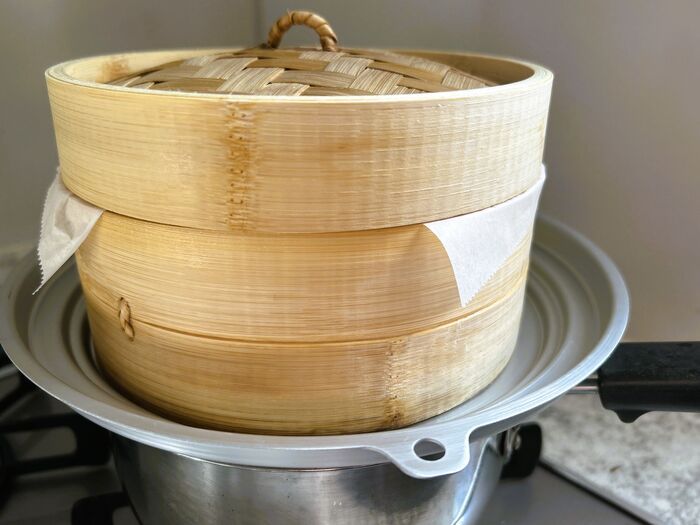 超BIGな「蒸しパン」作ってみた。ホットケーキミックスにあるモノを加えるだけでふわふわに♪