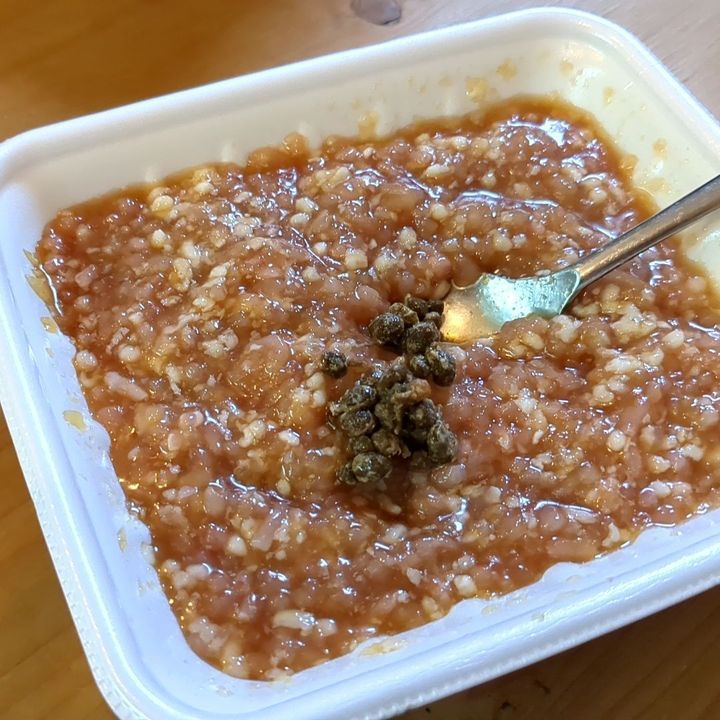 実山椒の佃煮も加えます