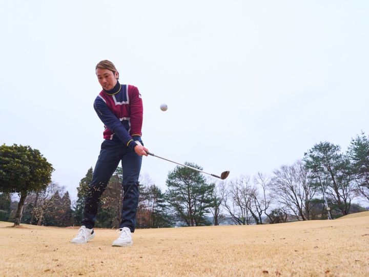 ”ハンドファースト”はもう古い!? アプローチはヘッドを走らせればもっと寄る！