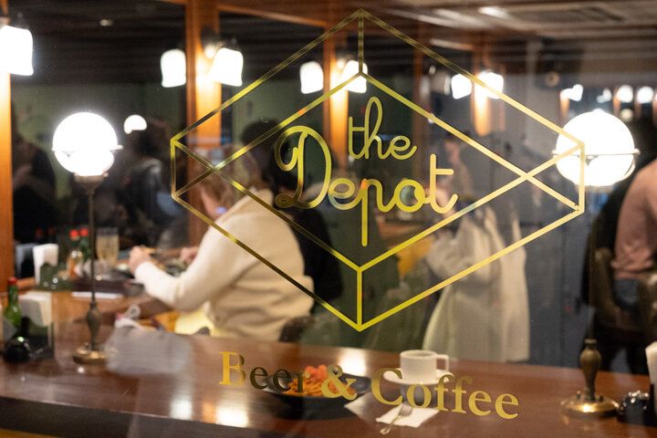 改札口からわずか数秒♪昭和レトロな世界へトリップできる東京駅構内の「Depot（デポ）」