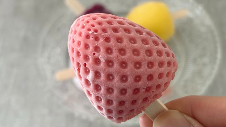 人気アイスがミニサイズ化！4月14日発売【セブン】の「3Dフルーツポップス」って？