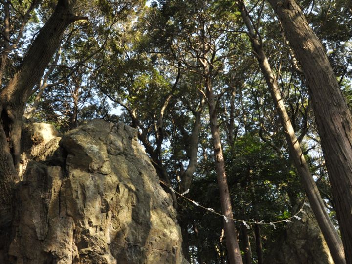 古墳時代から信仰されている神の依る磐座