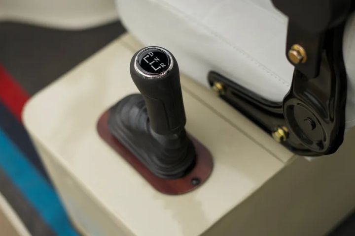 GOAT180のシフトノブまわり