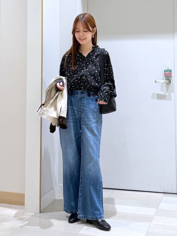 グローバルワークのスキッパーブラウス