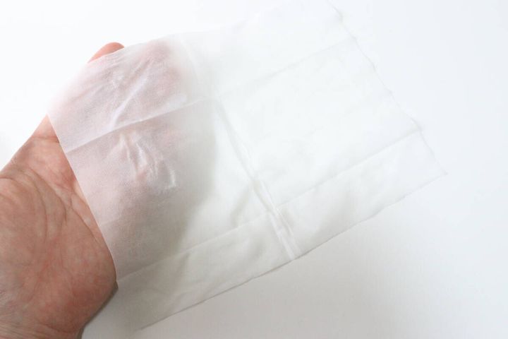 ＆．ボディシート（トイレに流せる、冷感、10枚） シートの形状