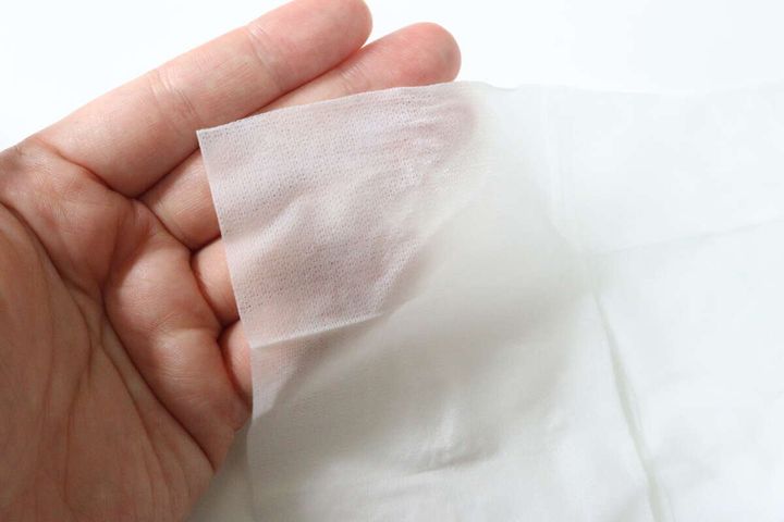 ＆．ボディシート（トイレに流せる、冷感、10枚） 質感