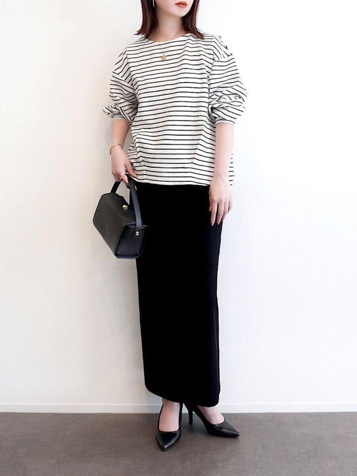 2026春大人女性モノトーン上品モノトーンコーデ