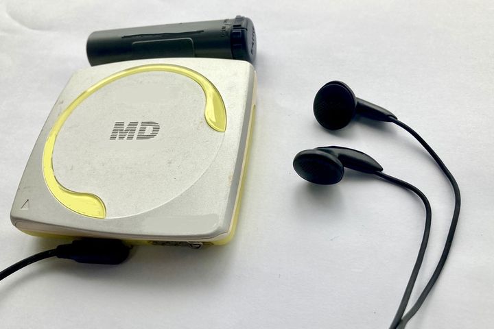 MDプレーヤー。イヤホンからの「音漏れ」が当たり前だった