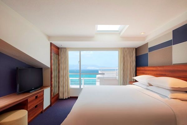 【沖縄県恩納村】シェラトン沖縄サンマリーナリゾート、10周年記念スイート宿泊プランを10時間限定発売