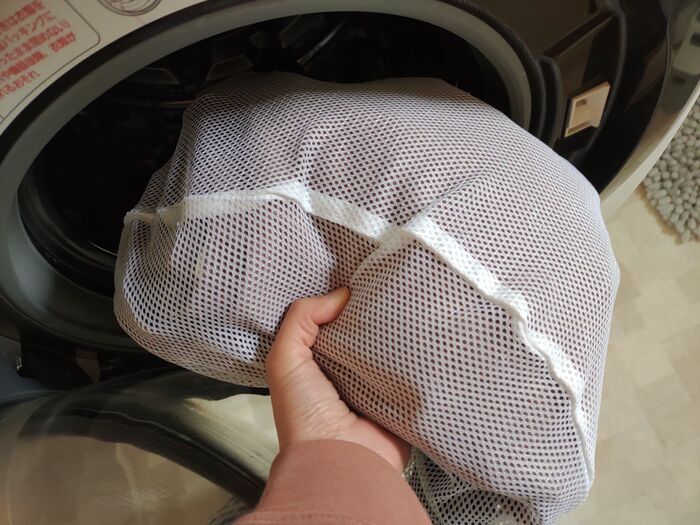 ファスナーが壊れても穴あきでも捨てないで！「洗濯ネット」の意外な再利用アイデア♪