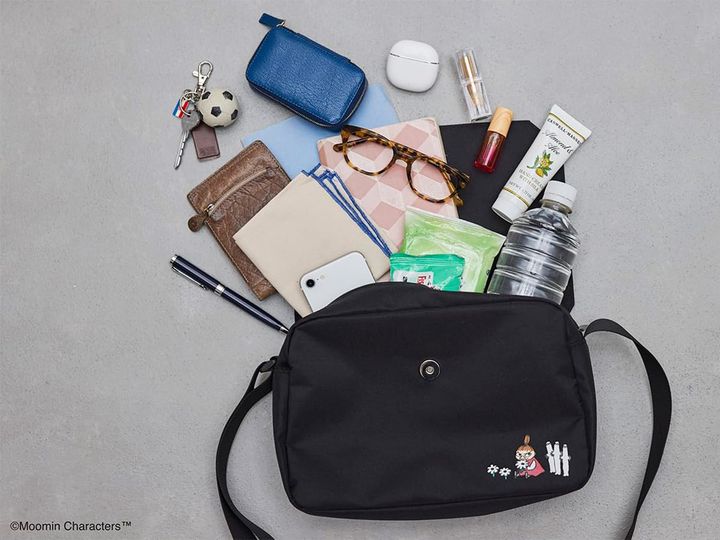 ショルダーバッグ リトルミイ＆ニョロニョロver.（画像出典：Amazon）