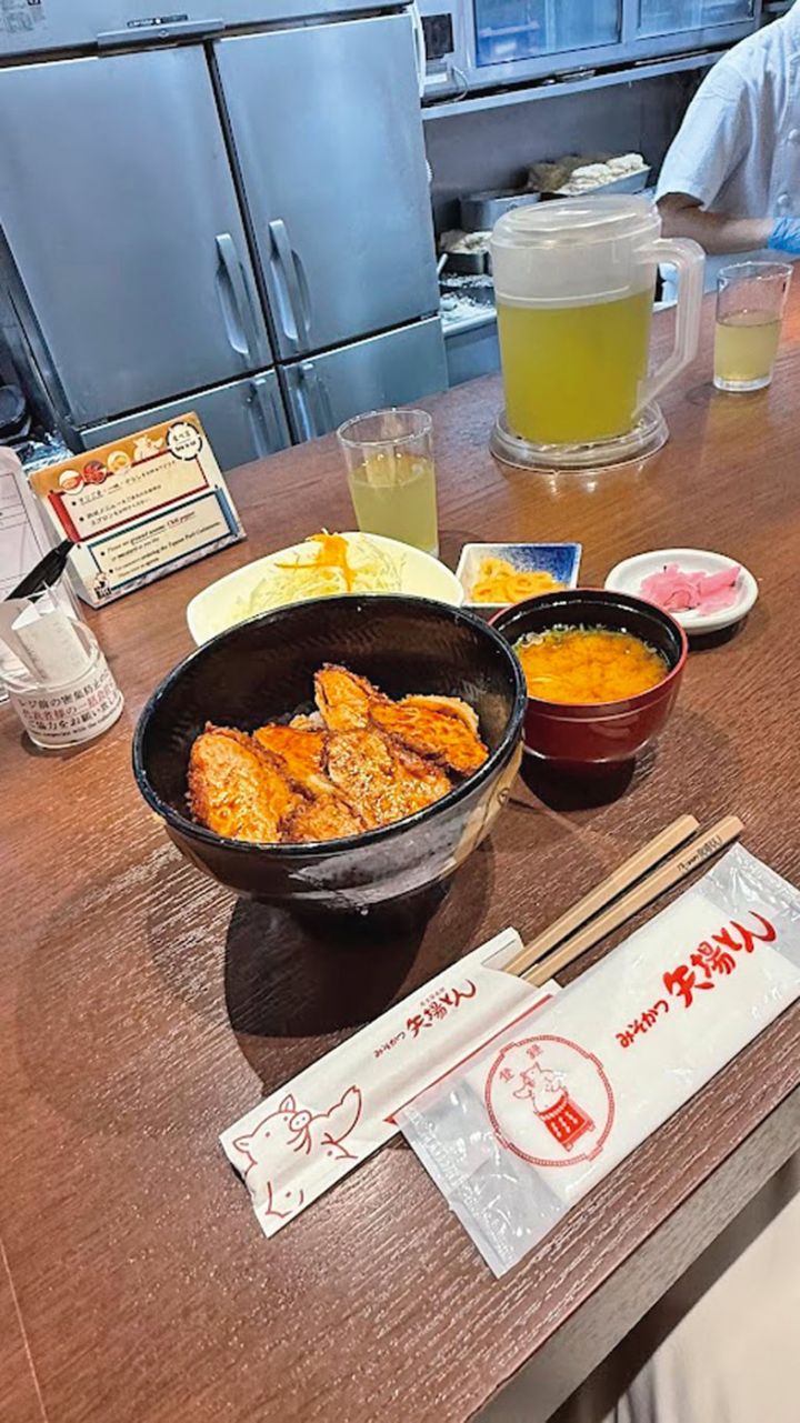 名古屋ひとり旅での、「矢場とん」ランチ。