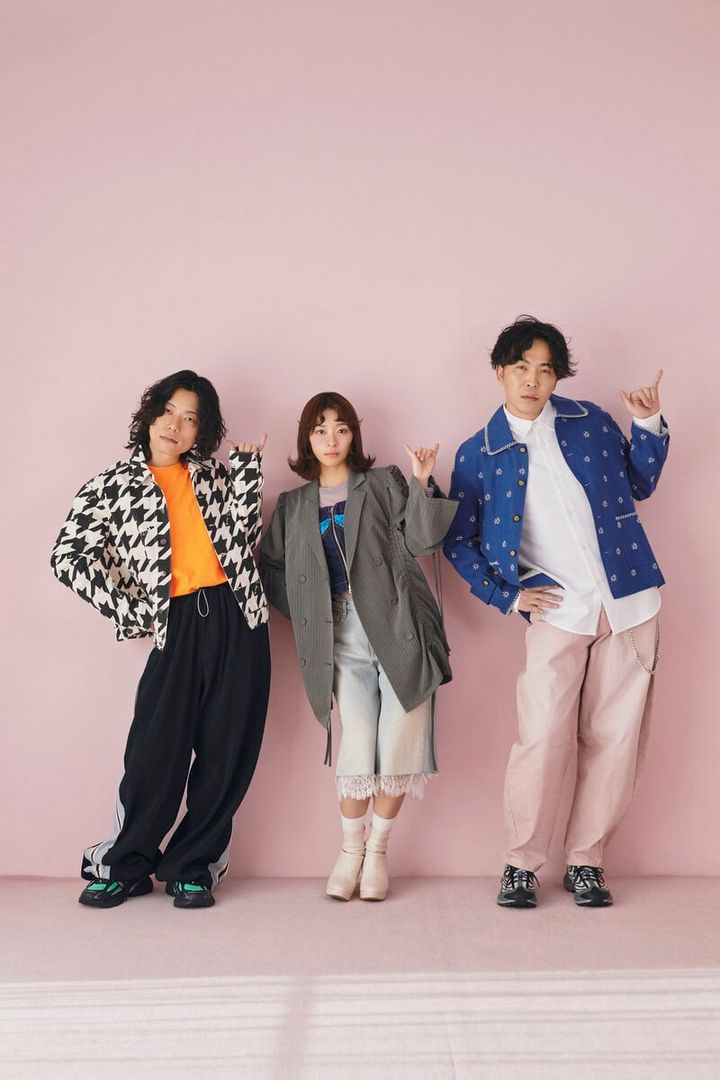 【9番街レトロ×鳴海唯】春を呼ぶ♡ストリートSTYLE【柄アウター】