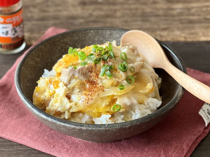 新たまたっぷりの他人丼