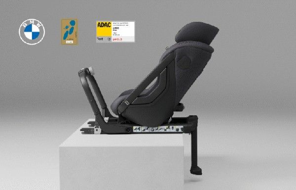 後ろ向きで使えるチャイルドシート「One+3」Makuakeにて先行販売中