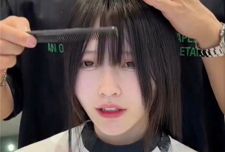 【写真・画像】「推しと同じ前髪にしたい」ヘアカットで実際にアイドルになった客に驚き 1枚目