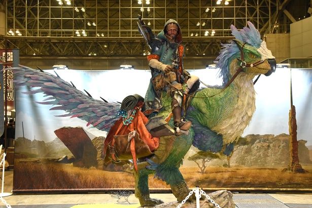 セクレト＋ハンターの等身大造作 (C)CAPCOM 撮影：ソムタム田井