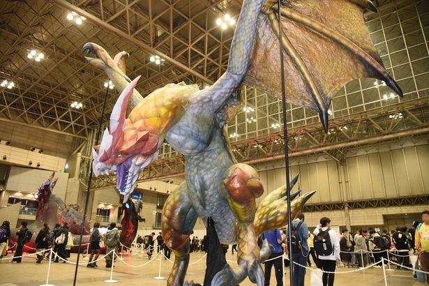 千刃竜セルレギオスの巨大バルーン (C)CAPCOM 撮影：ソムタム田井