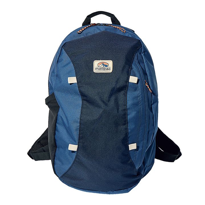 バックパックを買うならベーシックカラーがおすすめ！FUDGE編集部厳選10選