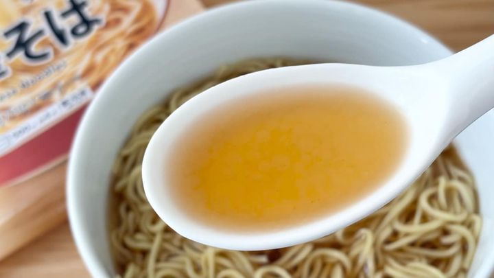 4月14日に新登場！【セブン】の冷凍麺「7プレミアム 中華そば」は飽きの来ない味が魅力