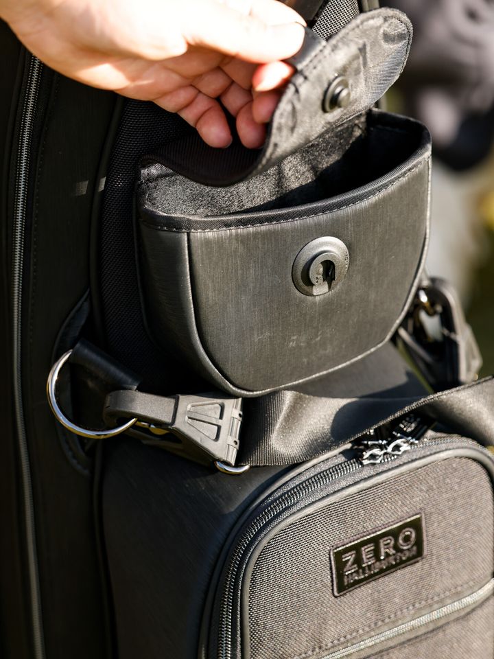 ラグジュアリーな機能美 -旅とゴルフを愛する大人へ贈るキャディバッグ-