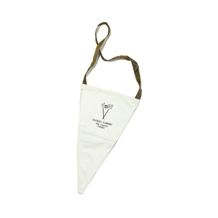 W28×H50cm ¥2,750（プエブコ TEL. 090-9140-0579）