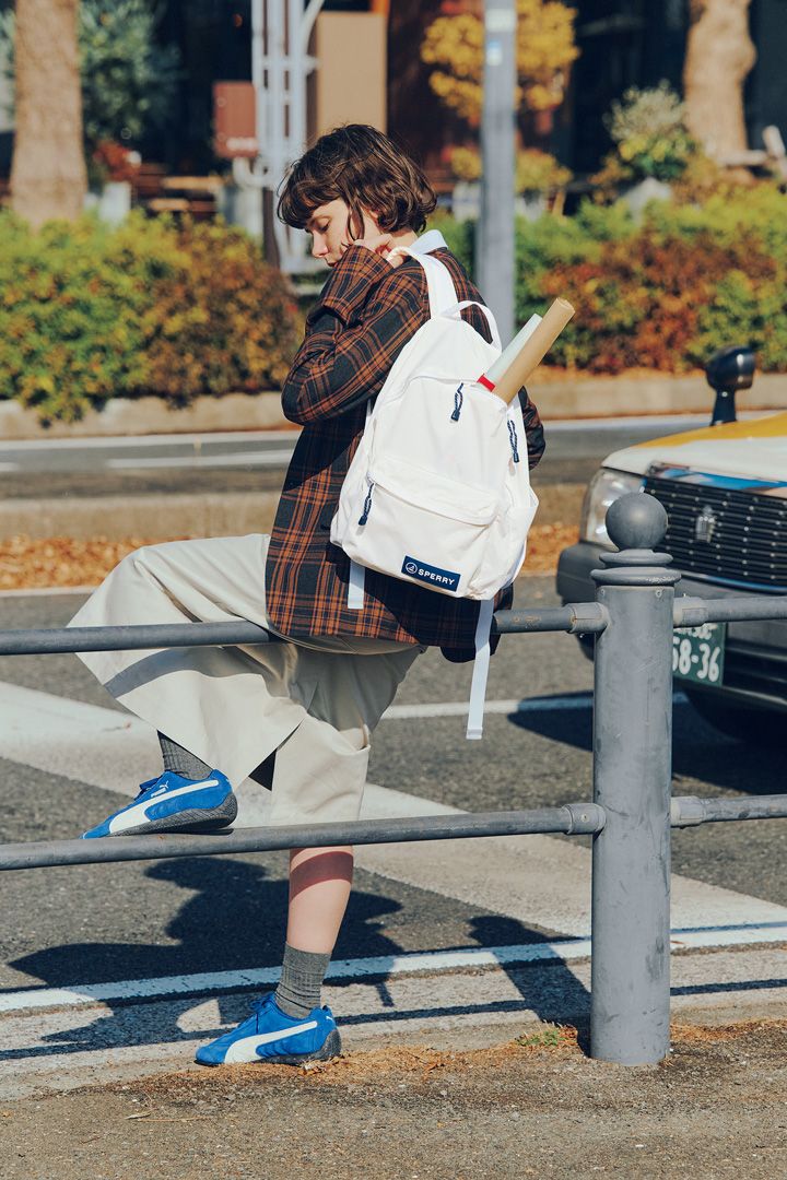 デイパックを新調するなら白！ 夏にかけて使い回そう【本日のFUDGE GIRL-4月22日】