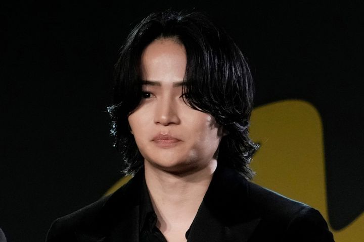 timeleszの菊池風磨さん（2025年10月15日、時事通信フォト）