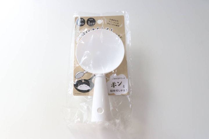 セリアの一気にすくえる！しゃもじのパッケージ