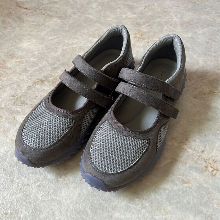 GU ダブルストラップバレエスニーカー グレー 商品画像