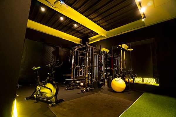 【千葉県館山市】海が目の前の一棟貸し「the MELLOW HOUSE 館山」誕生。最大20名！