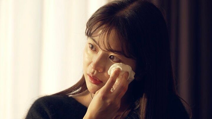 【写真・画像】「借金した父が私からもお金を…」 母子家庭で育った27歳人気モデル、理想の結婚相手に婚活のプロ「心は温かさと家庭的かは別」 1枚目