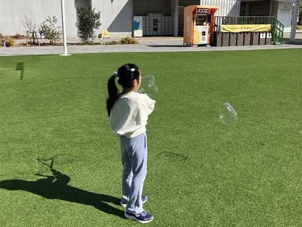 【千葉県千葉市】幕張豊砂駅直結「とよすなうみかぜ広場」で使える子ども向け遊具の販売＆貸出を実施！