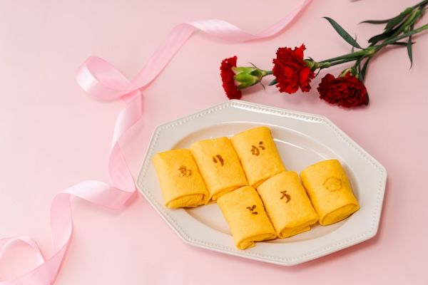 桔梗屋、母の日に「ありがとう」の焼印をあしらった冷凍ちらし寿司を期間限定発売