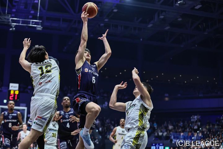 画像2: ドラフト３位の新井は「自信」も。意識する同期の存在も