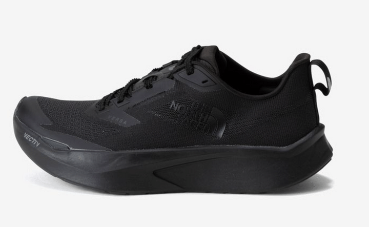 春の着こなしを引き締める、「オールブラック」シューズ／おしゃれランニングシューズ配色別まとめ【FUDGE dig.｜ランニングシューズ配色別図鑑】