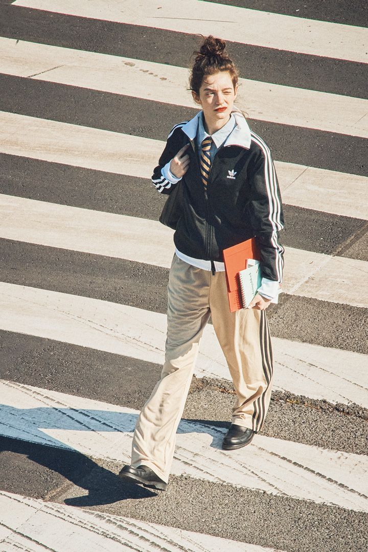 嘘でしょ？でも意外とイケる？春だから許されるロマンティックコーデ6選