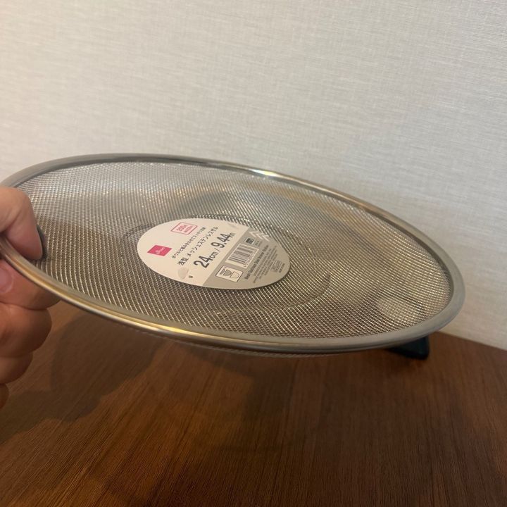 ダイソーで、この夏に向けたザル探し！人気のあの商品にそっくりなアイテム発見