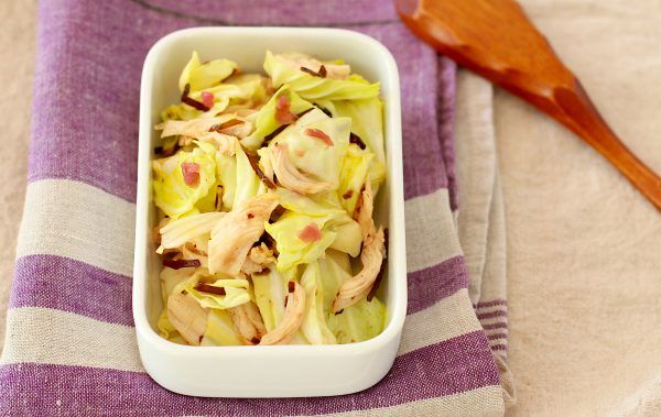 ささみとキャベツの梅こんぶあえ