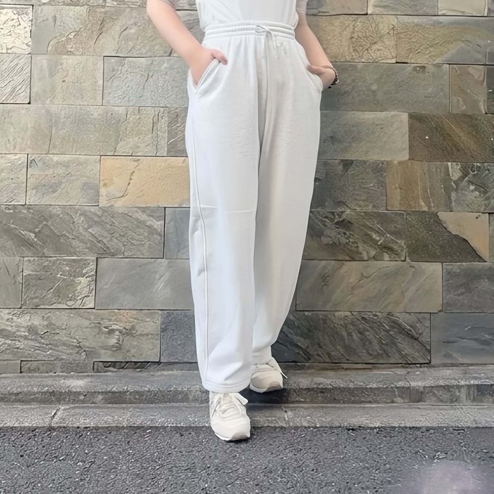 GU バレルレッグパンツ 着やせ 着画