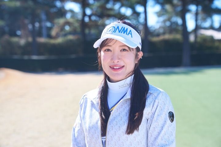 転がしたいなら“握り方”を変えよう！薄芝のアプローチのコツ