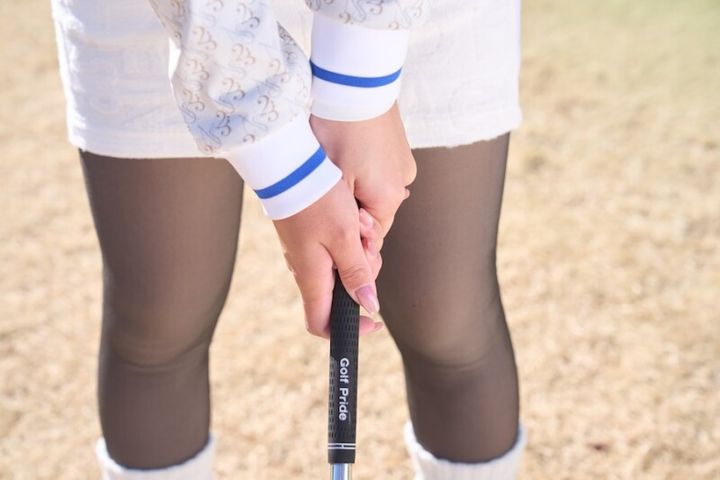 転がしたいなら“握り方”を変えよう！薄芝のアプローチのコツ