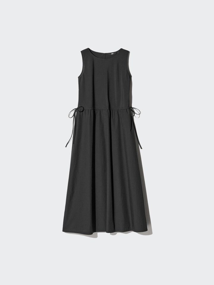 ユニクロのウエストギャザーワンピース