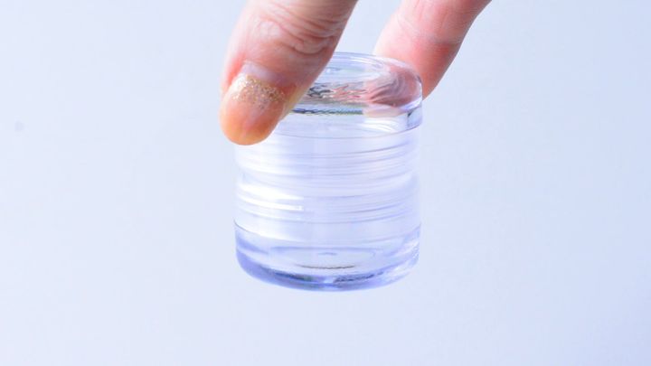 100均「両面テープ」を徹底レポート！【セリア・ダイソー】強力なのは？