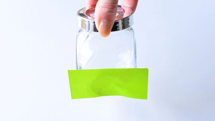 100均「両面テープ」を徹底レポート！【セリア・ダイソー】強力なのは？