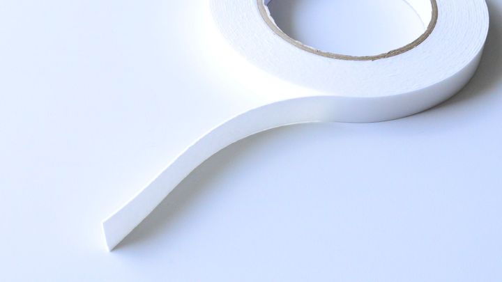 100均「両面テープ」を徹底レポート！【セリア・ダイソー】強力なのは？
