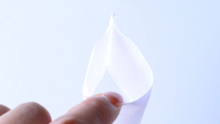 100均「両面テープ」を徹底レポート！【セリア・ダイソー】強力なのは？