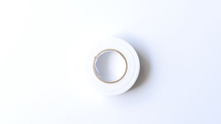 100均「両面テープ」を徹底レポート！【セリア・ダイソー】強力なのは？